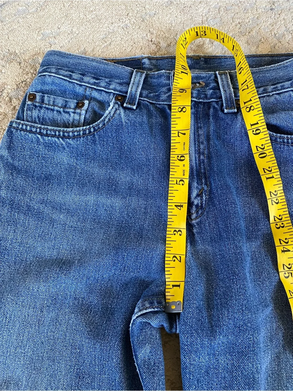 Levi’s 577 Lower Rise Loose Fit Vintage Classic Straight-Leg Jeans Medium Wash:4